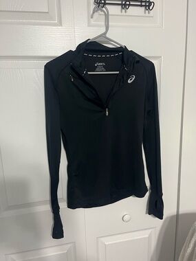 ASICS Black Women's Long-Sleeve Quarter-Zip Hoodie Top